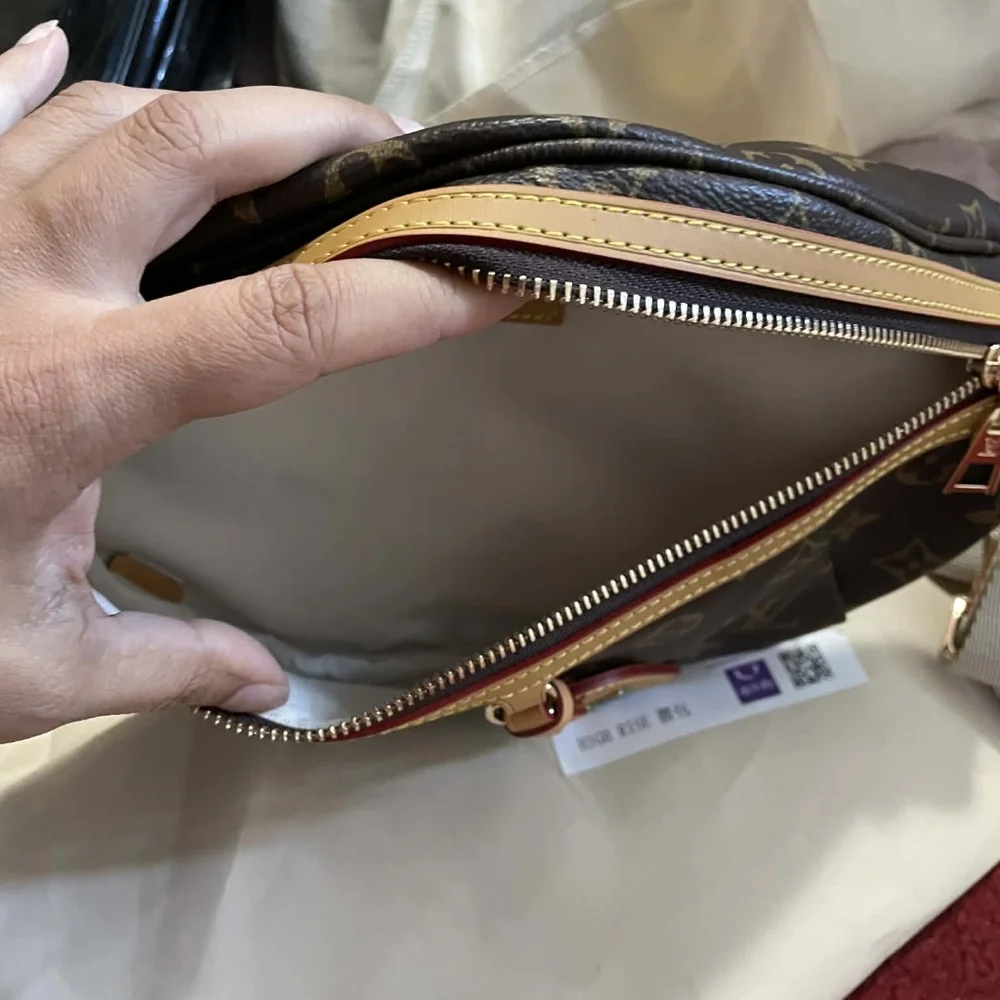 Bum Bag - Picture 5 of 7